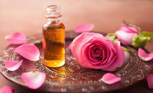 ROSA DAMASCENA